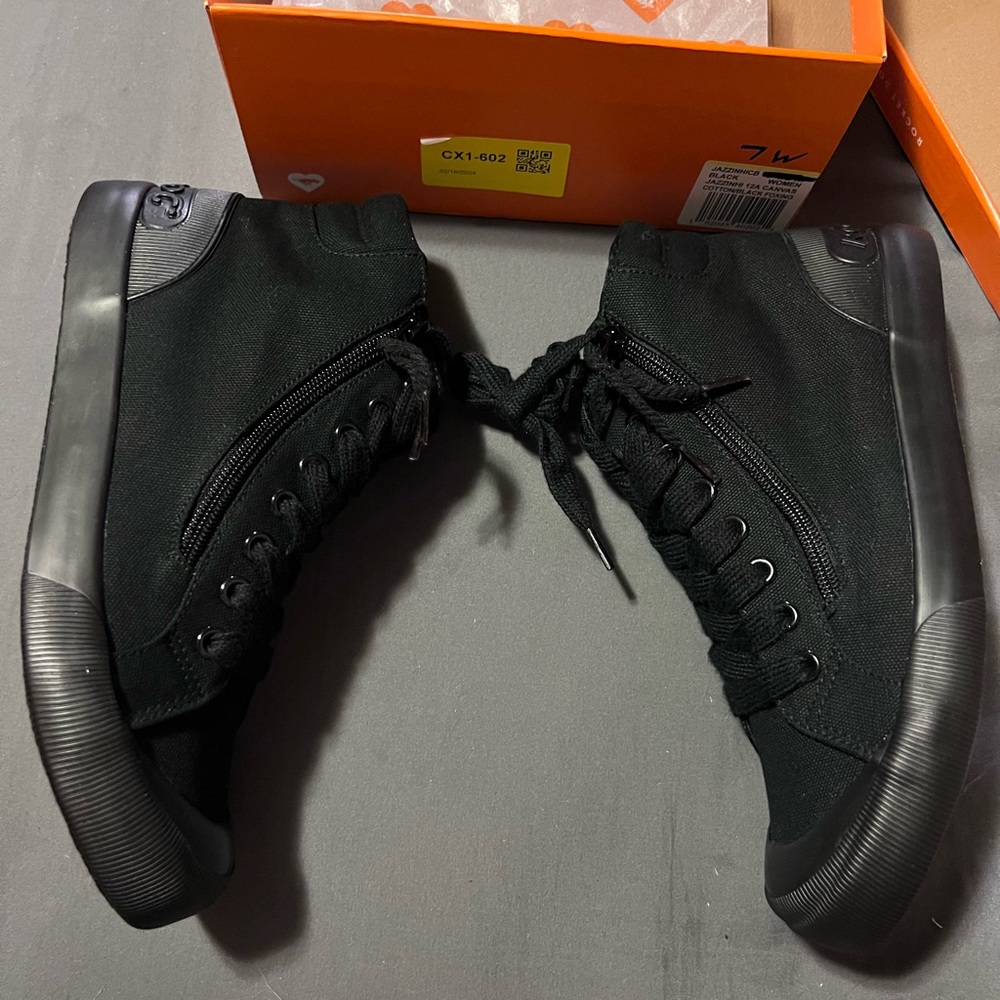 Rocket Dog Jazzin Canvas High Top Sneakers 7